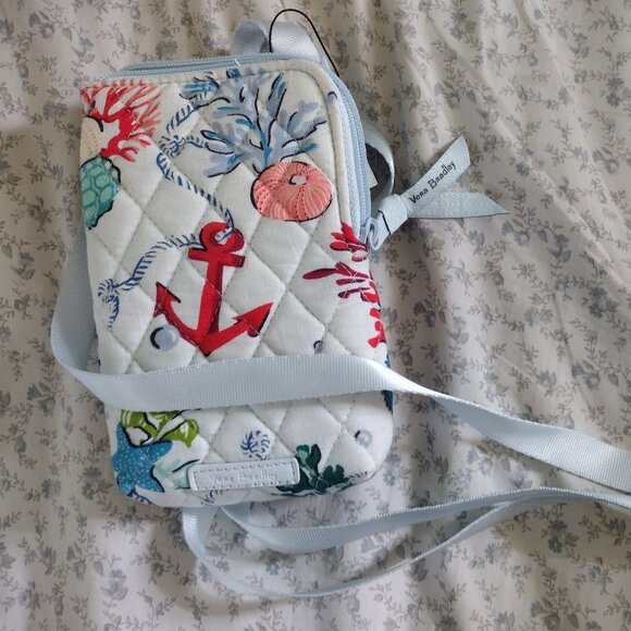 Vera Bradley Handbags - Vera Bradley RFID Crossbody Bag